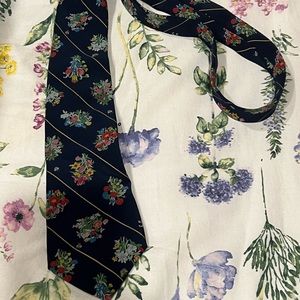 Vintage Gucci Floral tie men and women